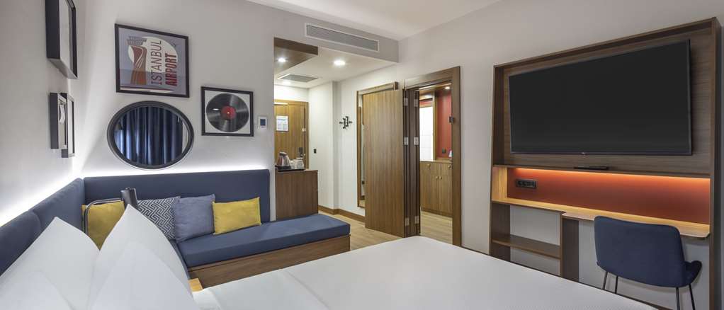Hampton By Hilton Istanbul Arnavutkoy Room Type - KING ROOM