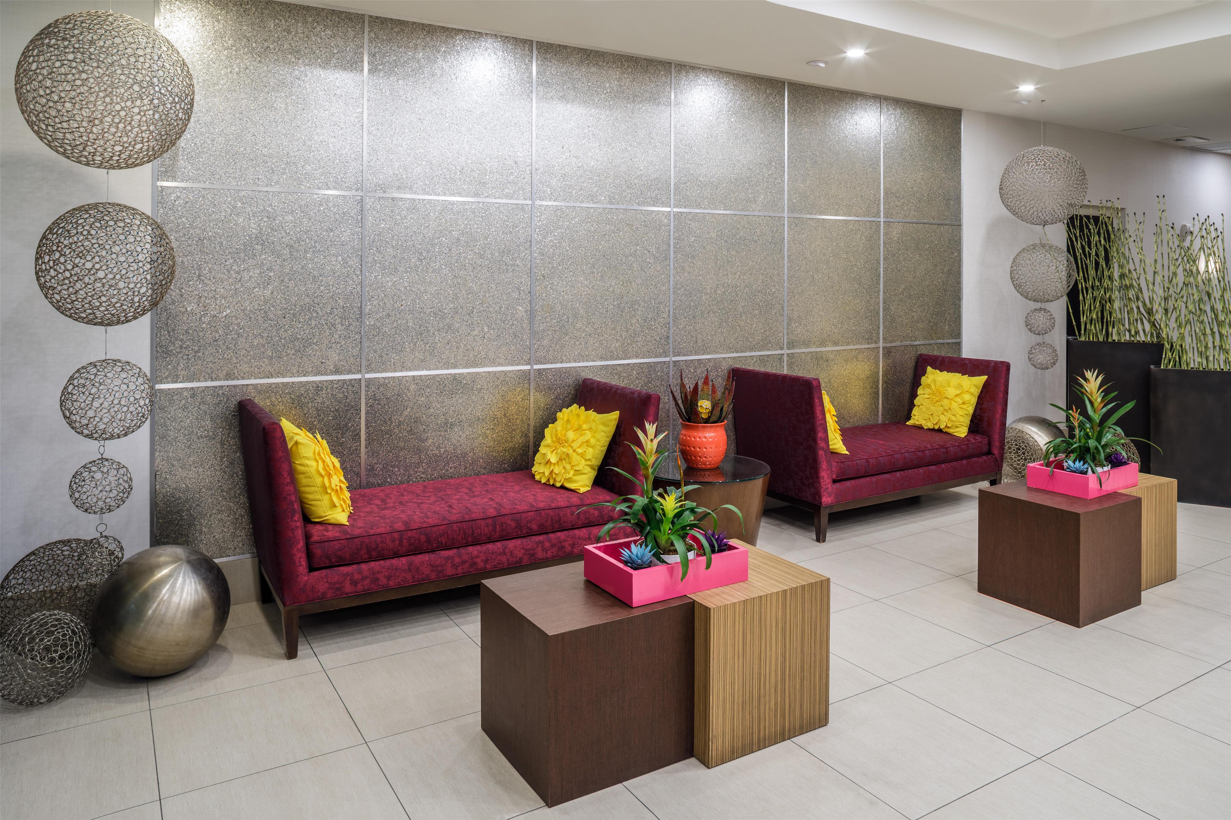 Lobby | DoubleTree by Hilton Sarasota Bradenton Airport