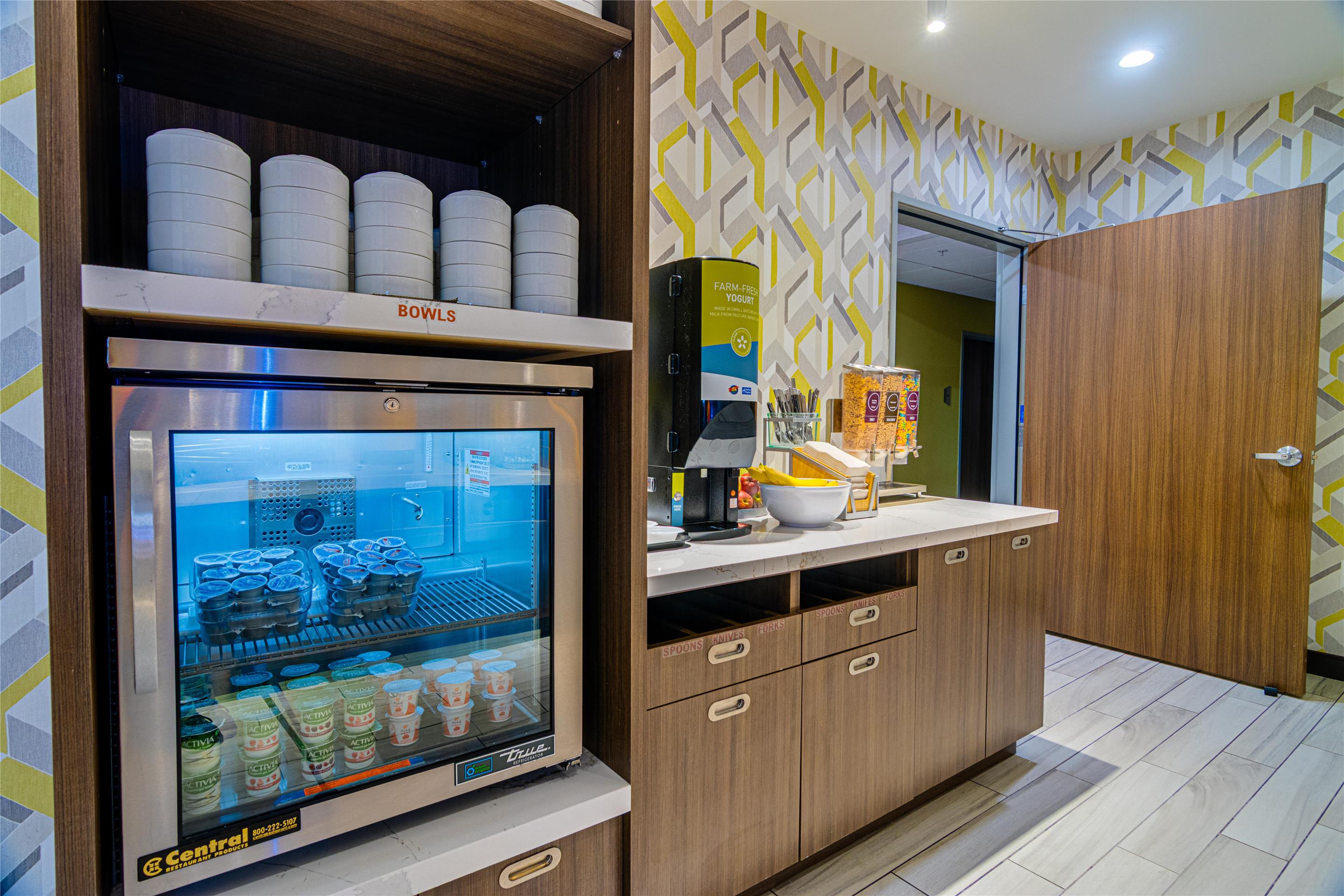 Breakfast Area | Home2 Suites By Hilton Bolingbrook Chicago