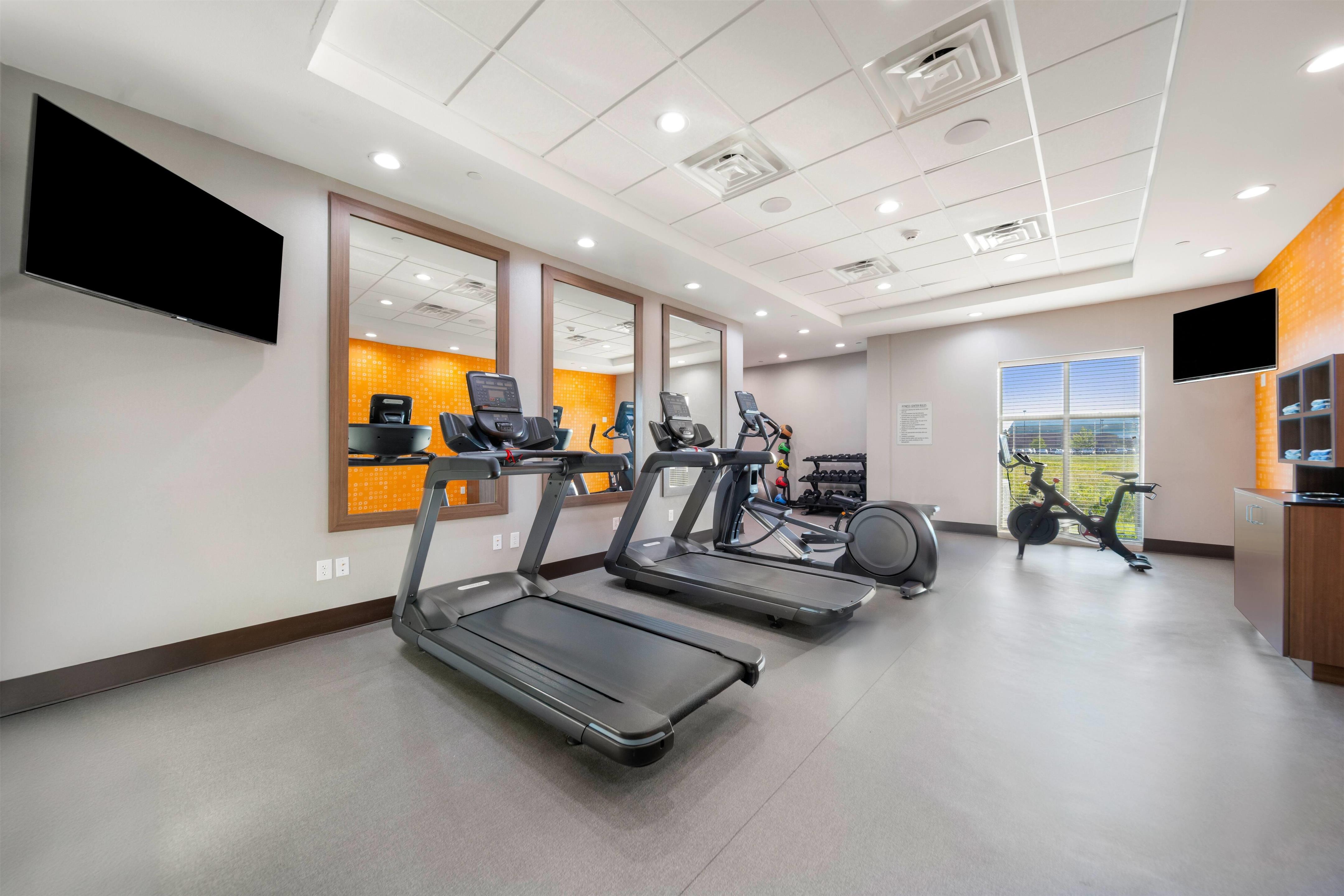 Health club fitness center gym | Hawthorn Extended Stay by Wyndham Sulphur (Lake Charles)