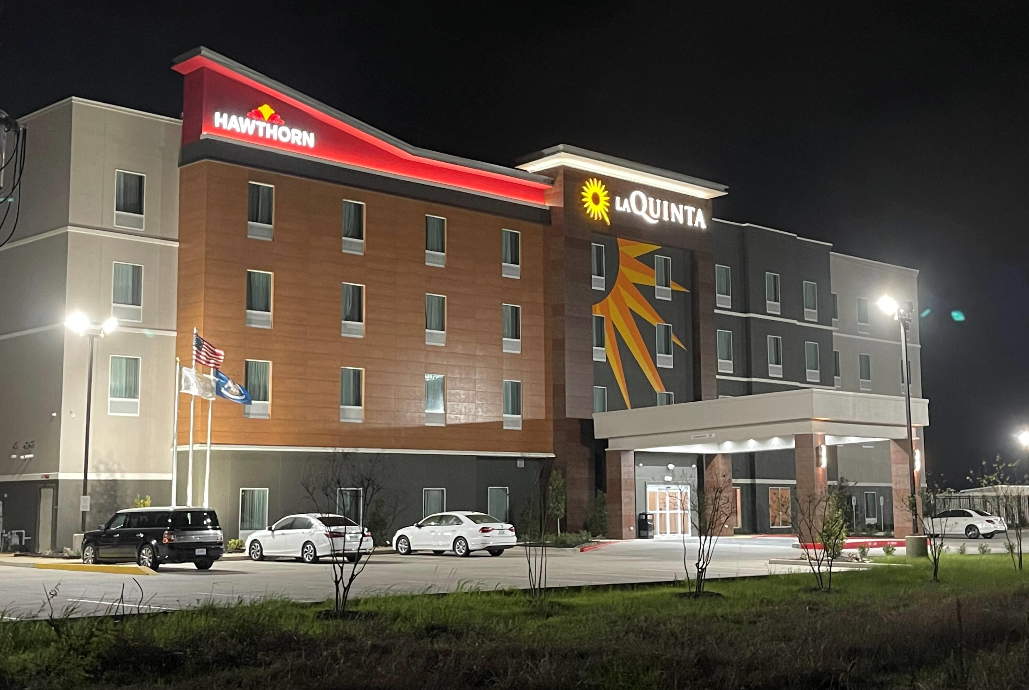 Exterior | Hawthorn Extended Stay by Wyndham Sulphur (Lake Charles)