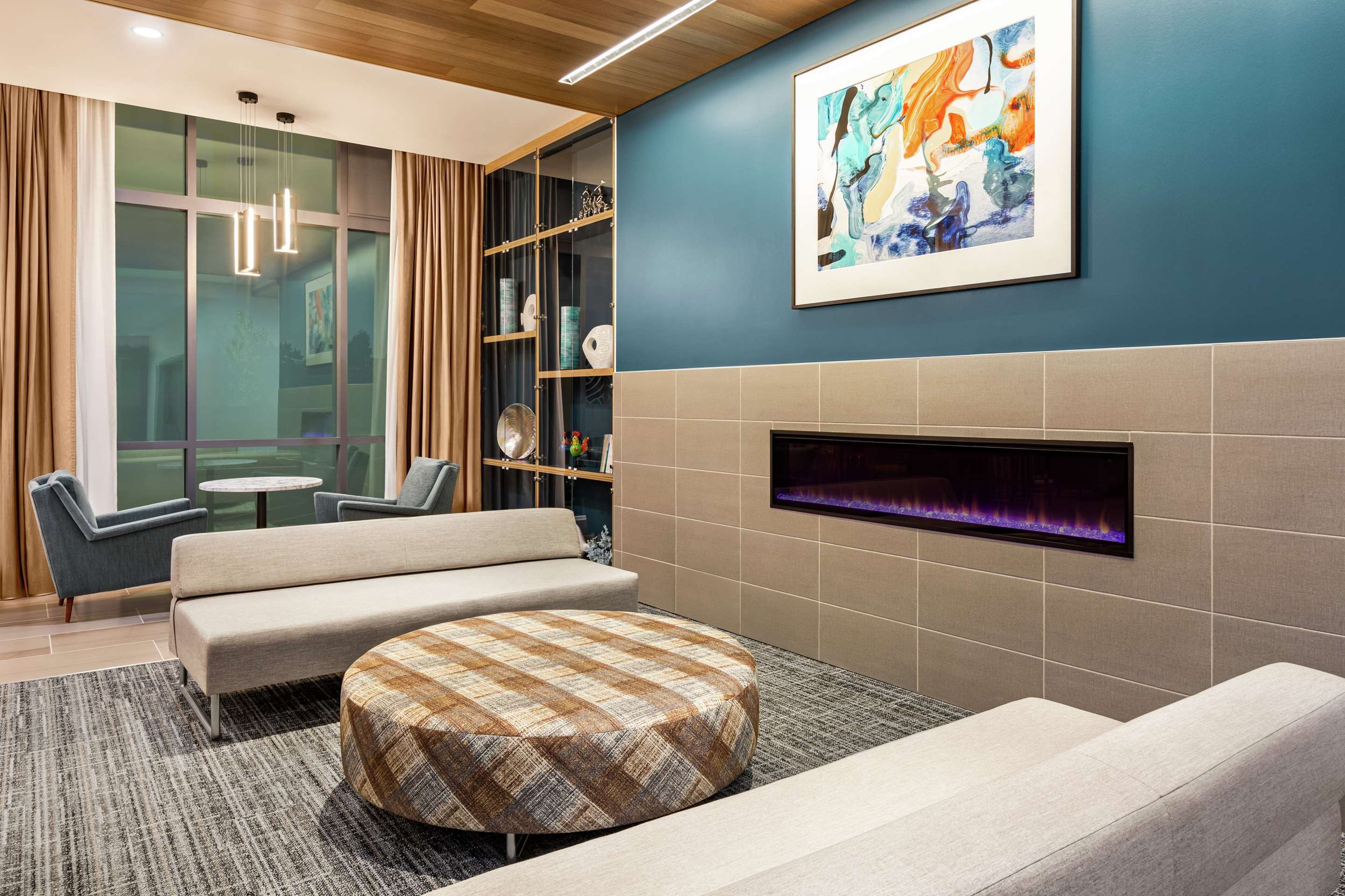 Lobby | Hampton Inn & Suites San Mateo-San Francisco Airport