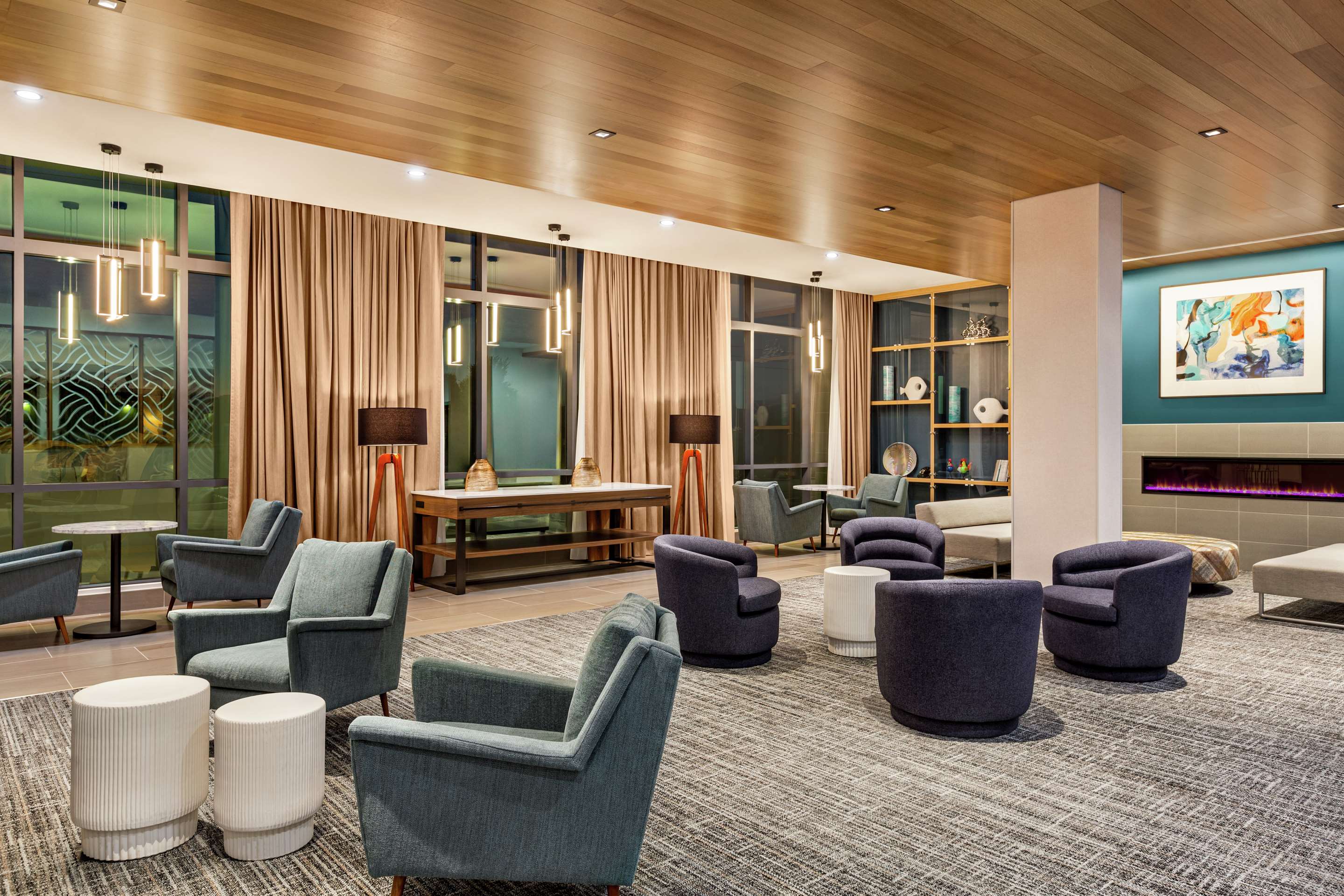 Lobby | Hampton Inn & Suites San Mateo-San Francisco Airport