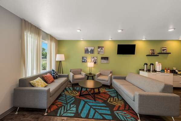  - WoodSpring Suites West Palm Beach - FL Turnpike, Exit 99