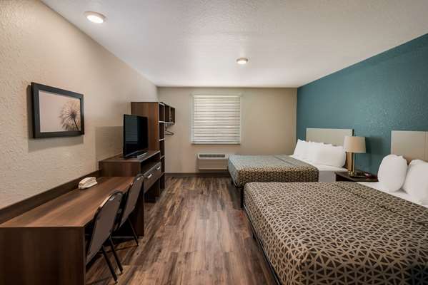  - WoodSpring Suites West Palm Beach - FL Turnpike, Exit 99