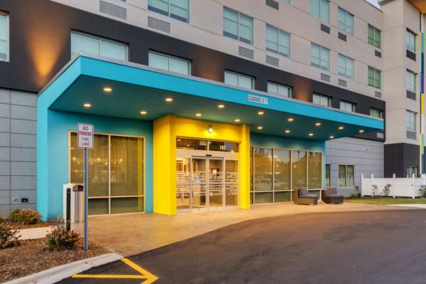 Exterior view - Tru by Hilton Hotel Smithfield - I-95, Exit 95
