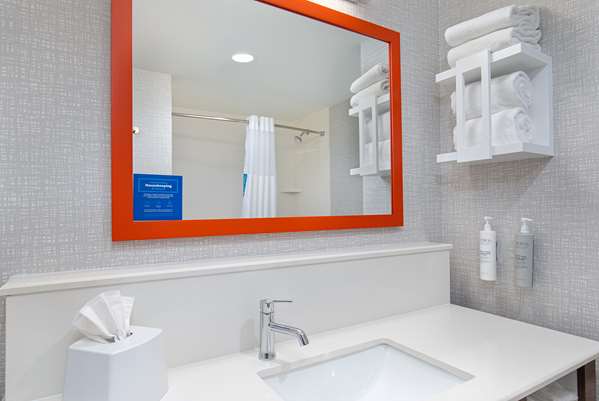  - Hampton Inn Albertville