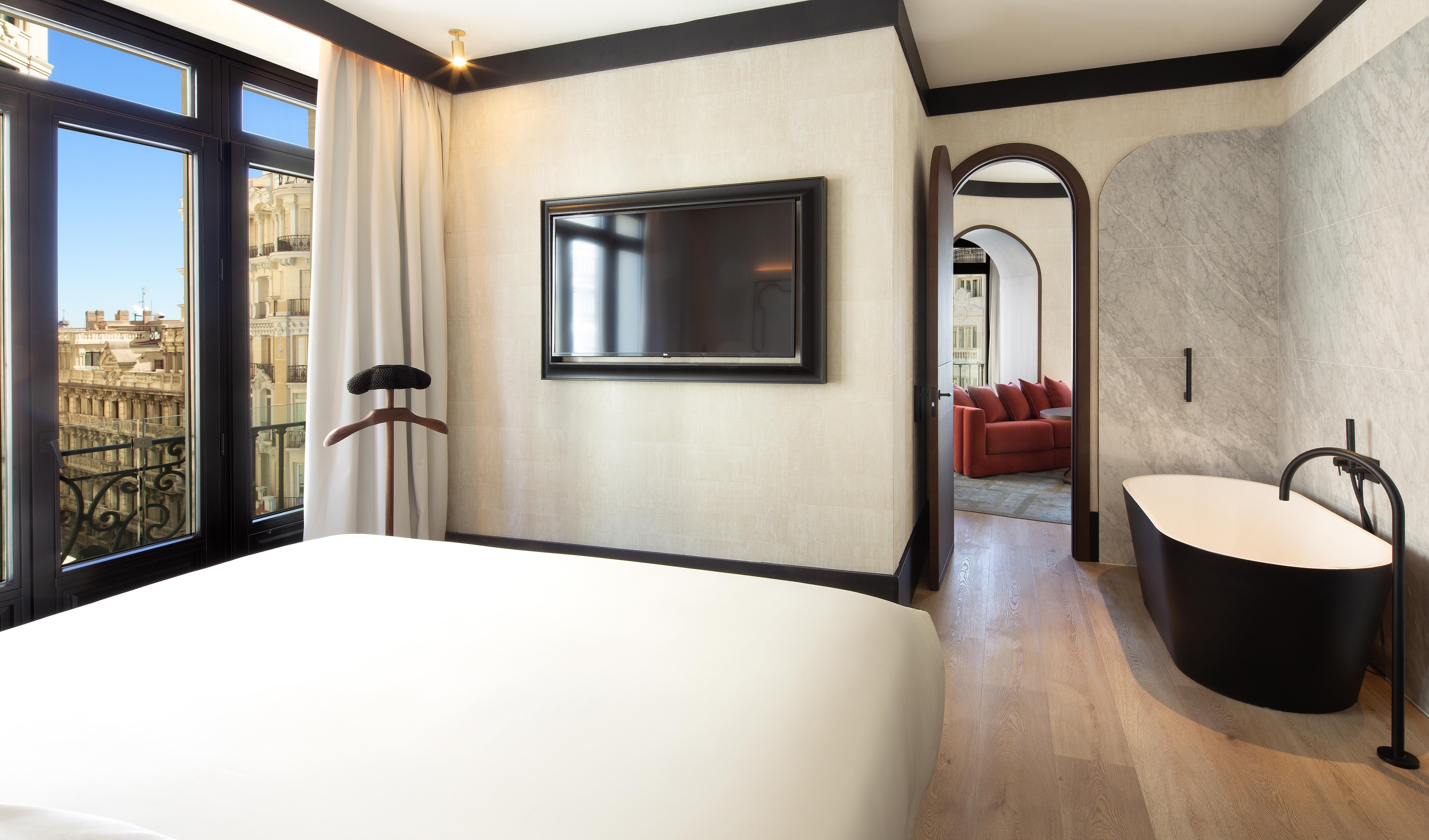 Hotel Montera Madrid, Curio Collection by Hilton Room Type - KING CORINTO SUITE
