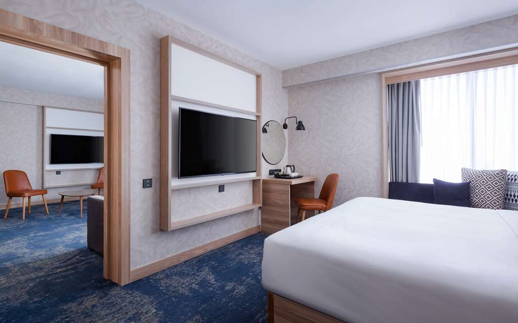 Hilton Garden Inn Samarkand Room Type - KING ONE BEDROOM SUITE