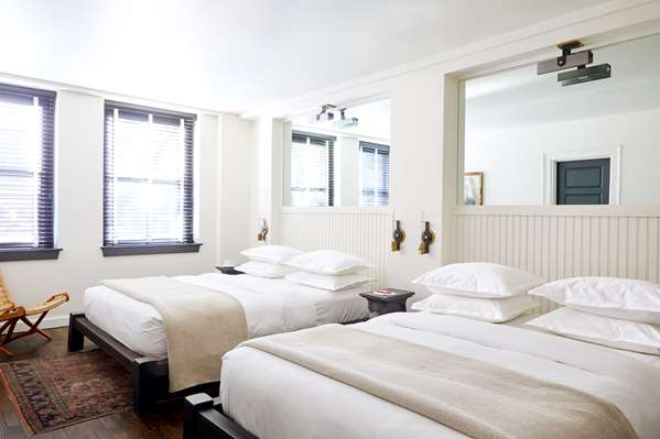  - Dean Hotel Providence - I-95, Exit 37A