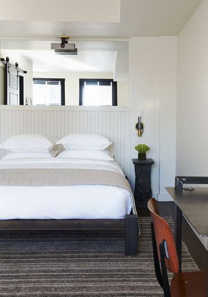  - Dean Hotel Providence - I-95, Exit 37A