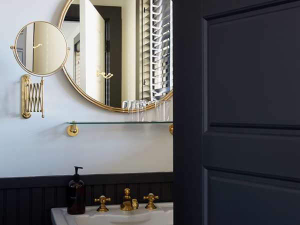  - Dean Hotel Providence - I-95, Exit 37A