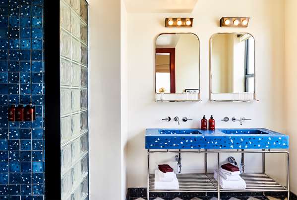  - Siren Hotel Downtown Detroit