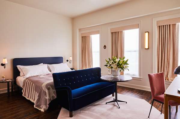  - Siren Hotel Downtown Detroit