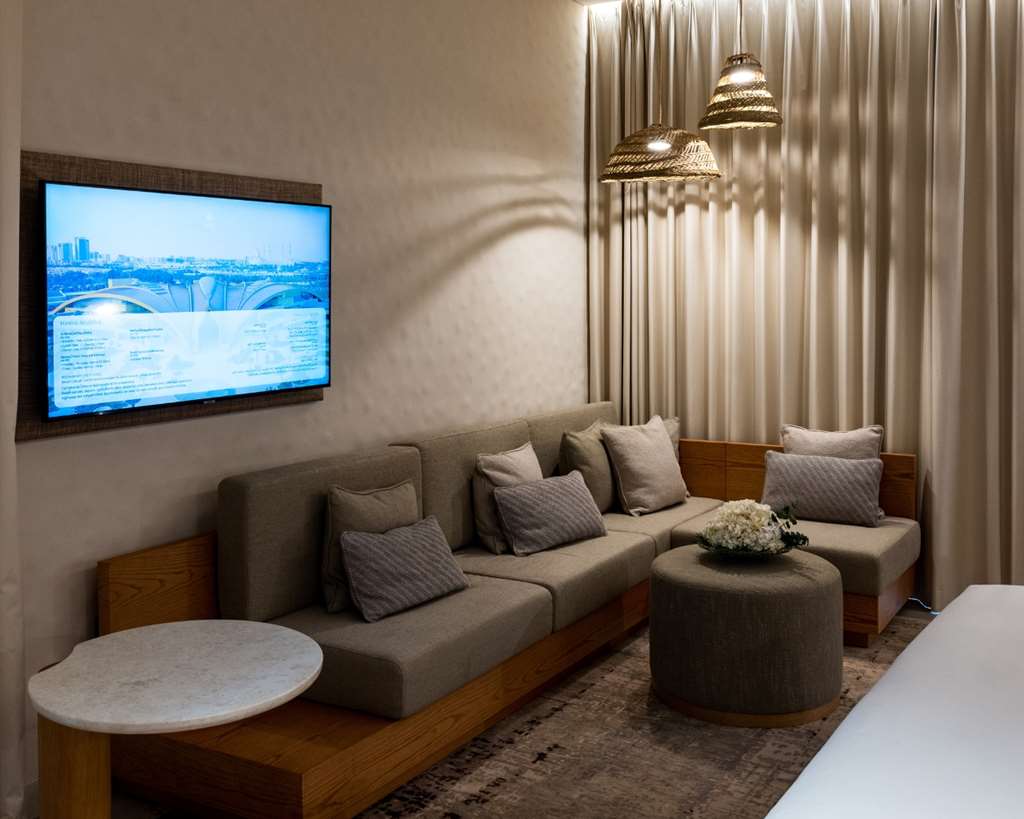 ERTH ABU DHABI-guestroom-Guest Room,Suite,On-Site.jpg
