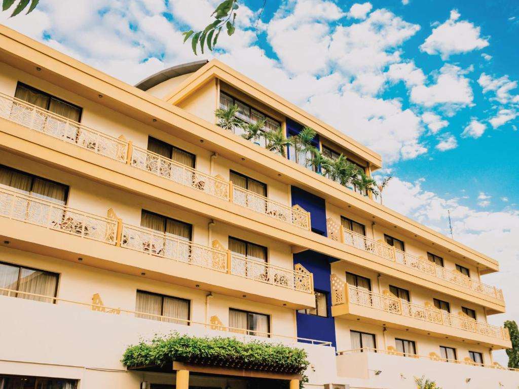 Peninsula Hotel