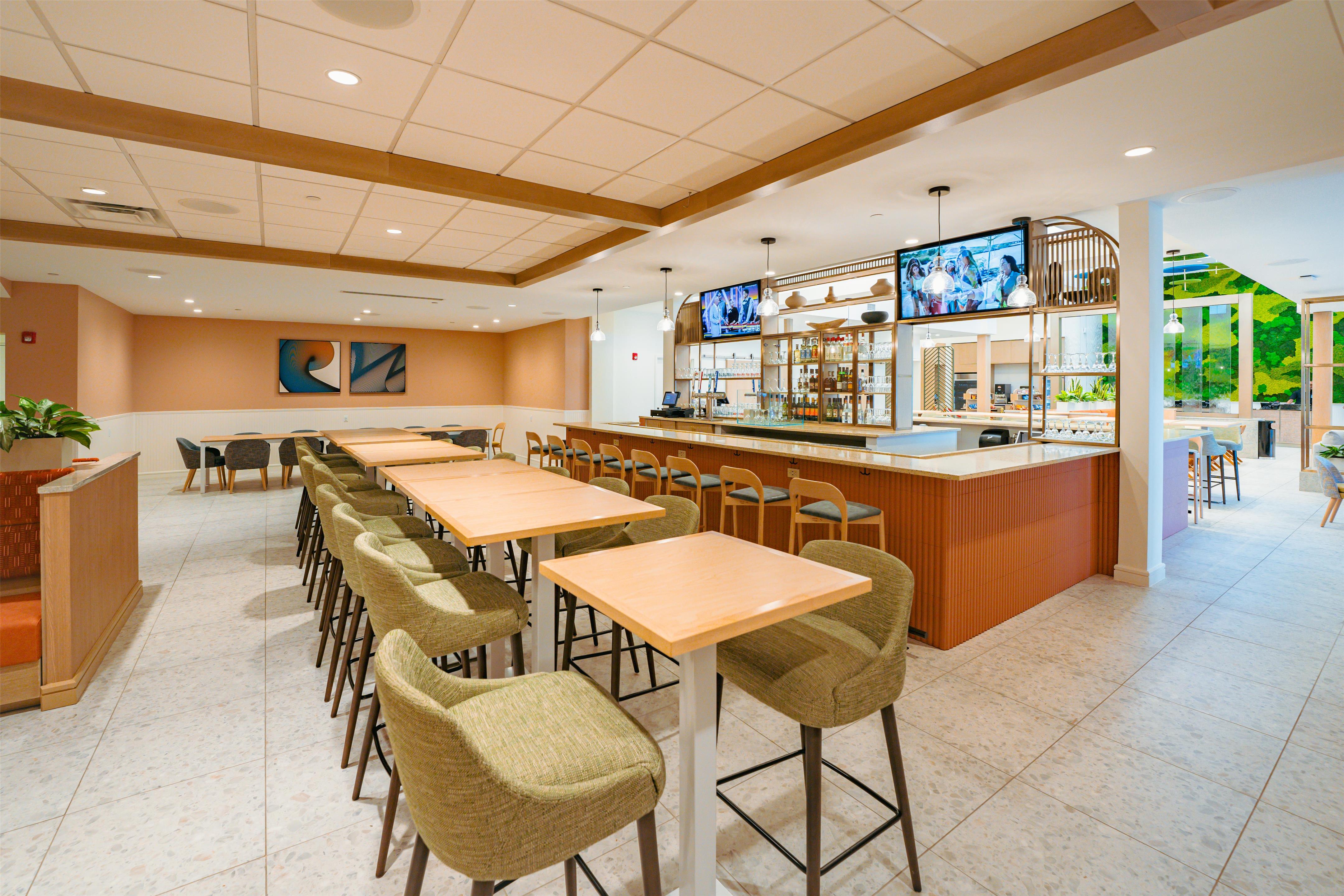 Restaurant | Embassy Suites By Hilton Orlando Sunset Walk
