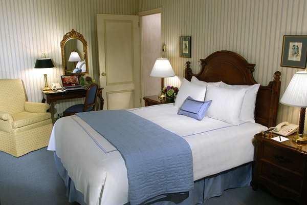  - Hotel Elysee New York