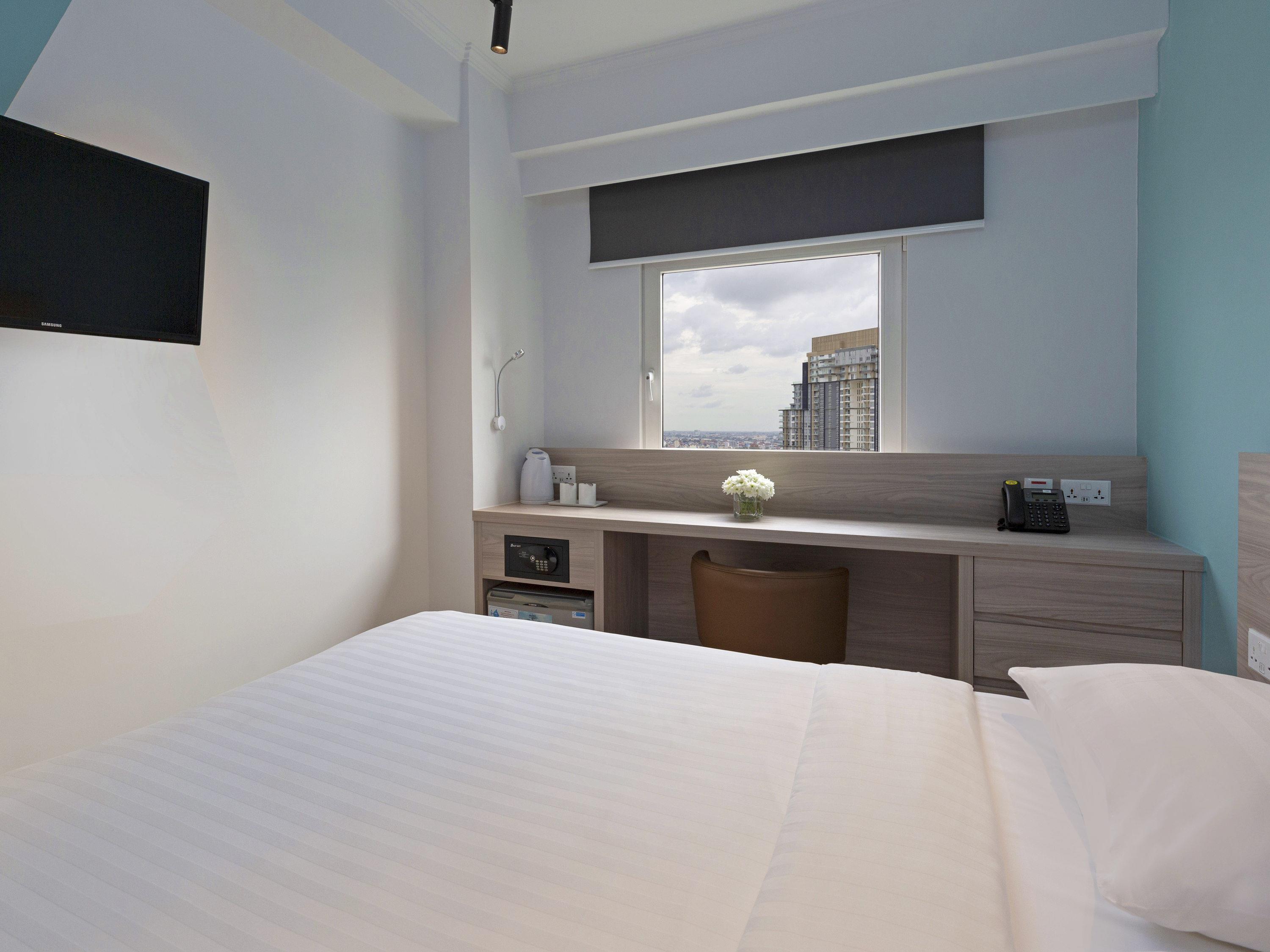 Ibis Budget Phnom Penh Riverside - Tap to explore photos