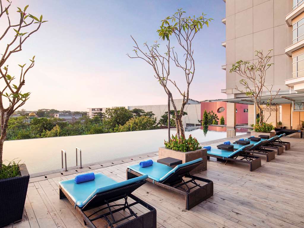 Grand Mercure Solo Baru - Tap to explore photos