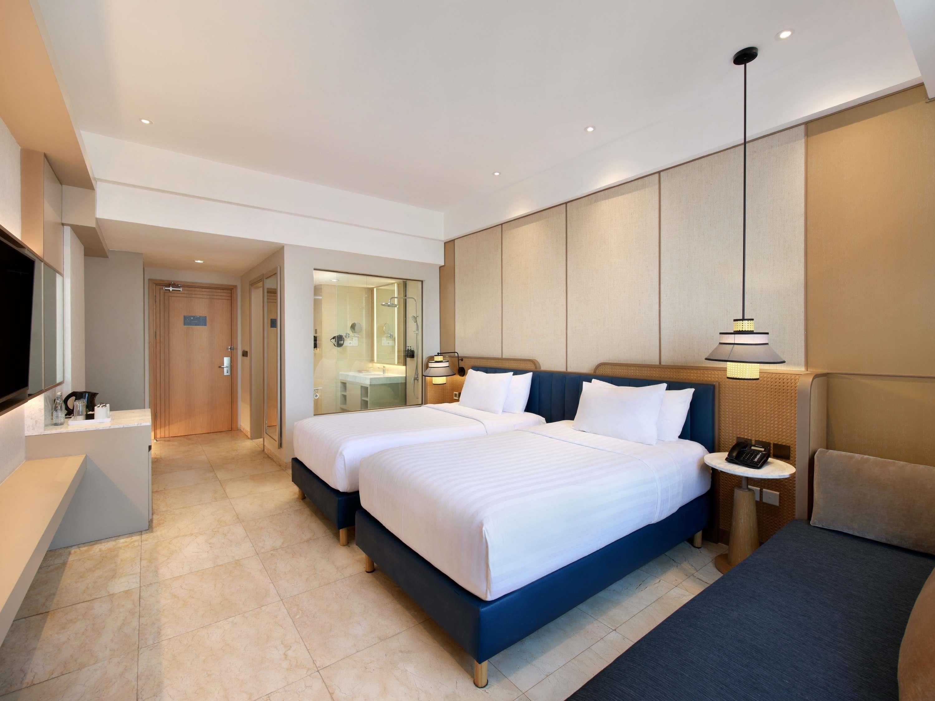 Grand Mercure Solo Baru Room Type - Deluxe Room with 2 single beds