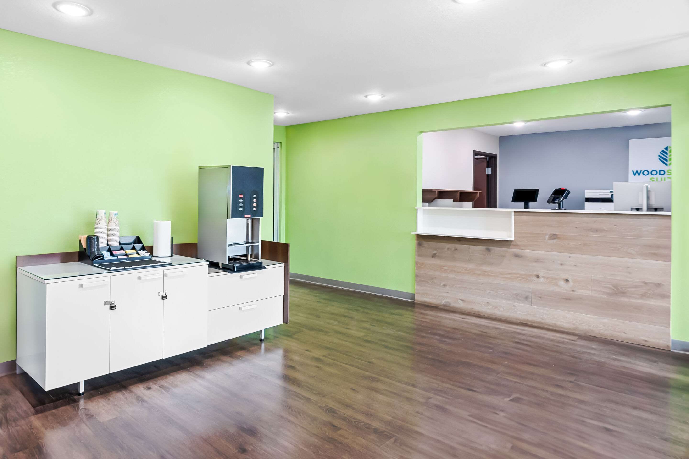 Spacious lobby | WoodSpring Suites Hudson Port Richey