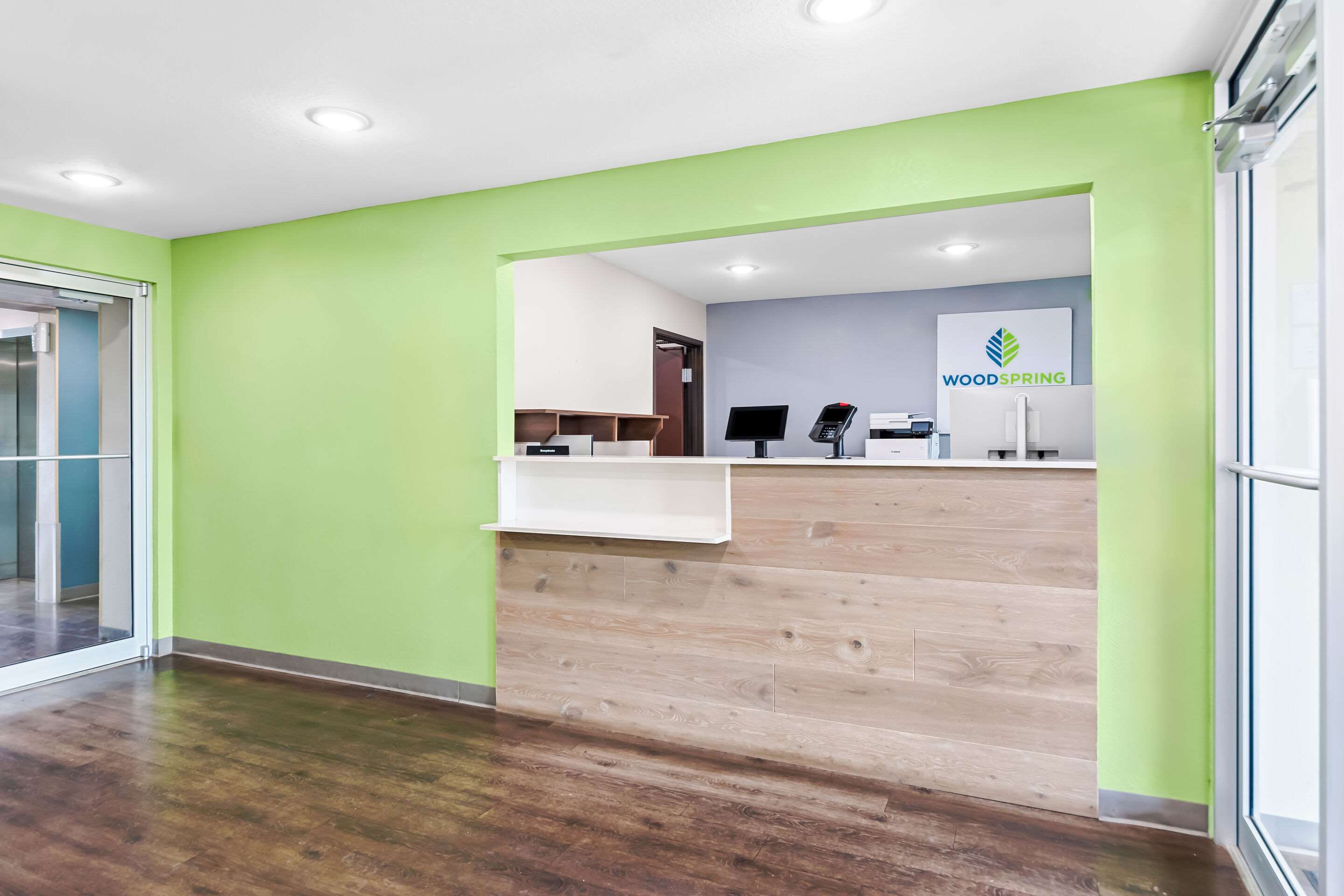 Front desk | WoodSpring Suites Hudson Port Richey