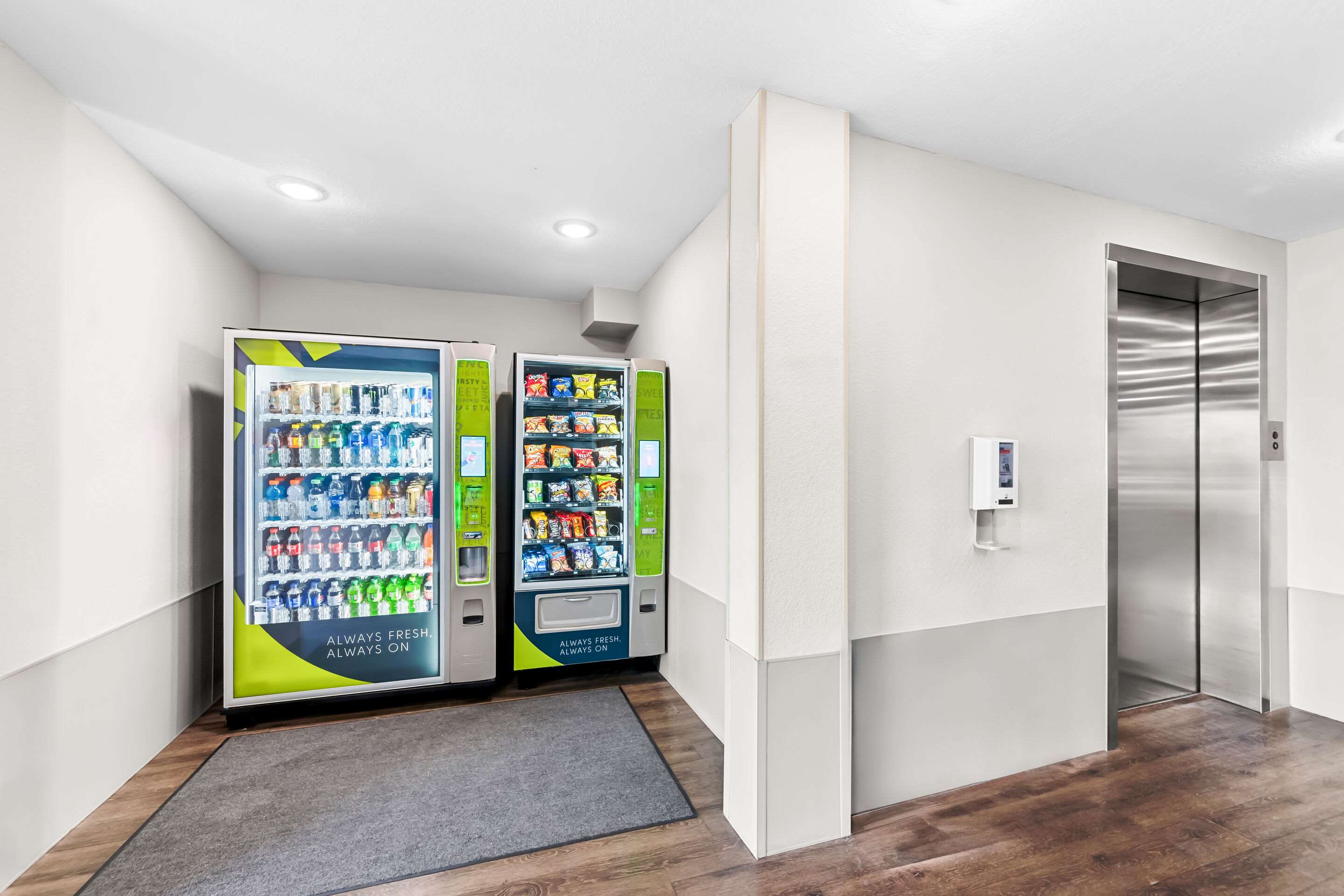 Hotel vending area | WoodSpring Suites Hudson Port Richey