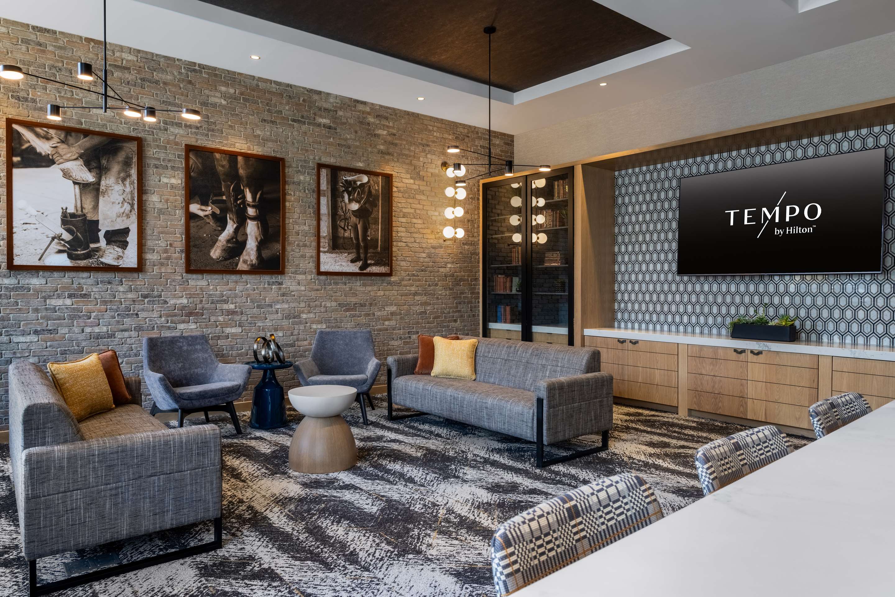Lobby | Tempo By Hilton Louisville Downtown Nulu