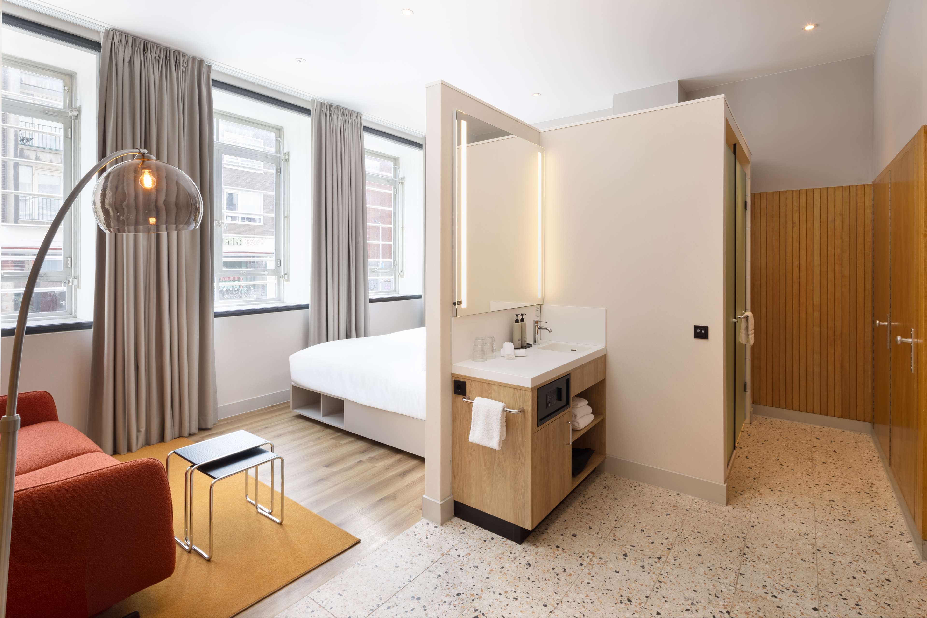 Motto by Hilton Rotterdam Blaak Room Type - KING ROOM