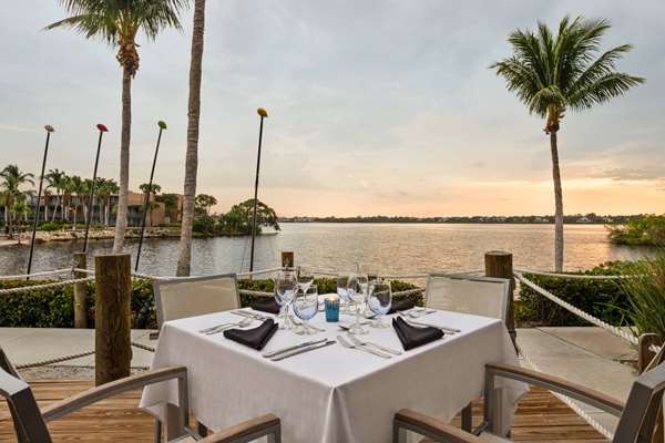 Restaurant - Sandpiper Bay Resort Port St Lucie