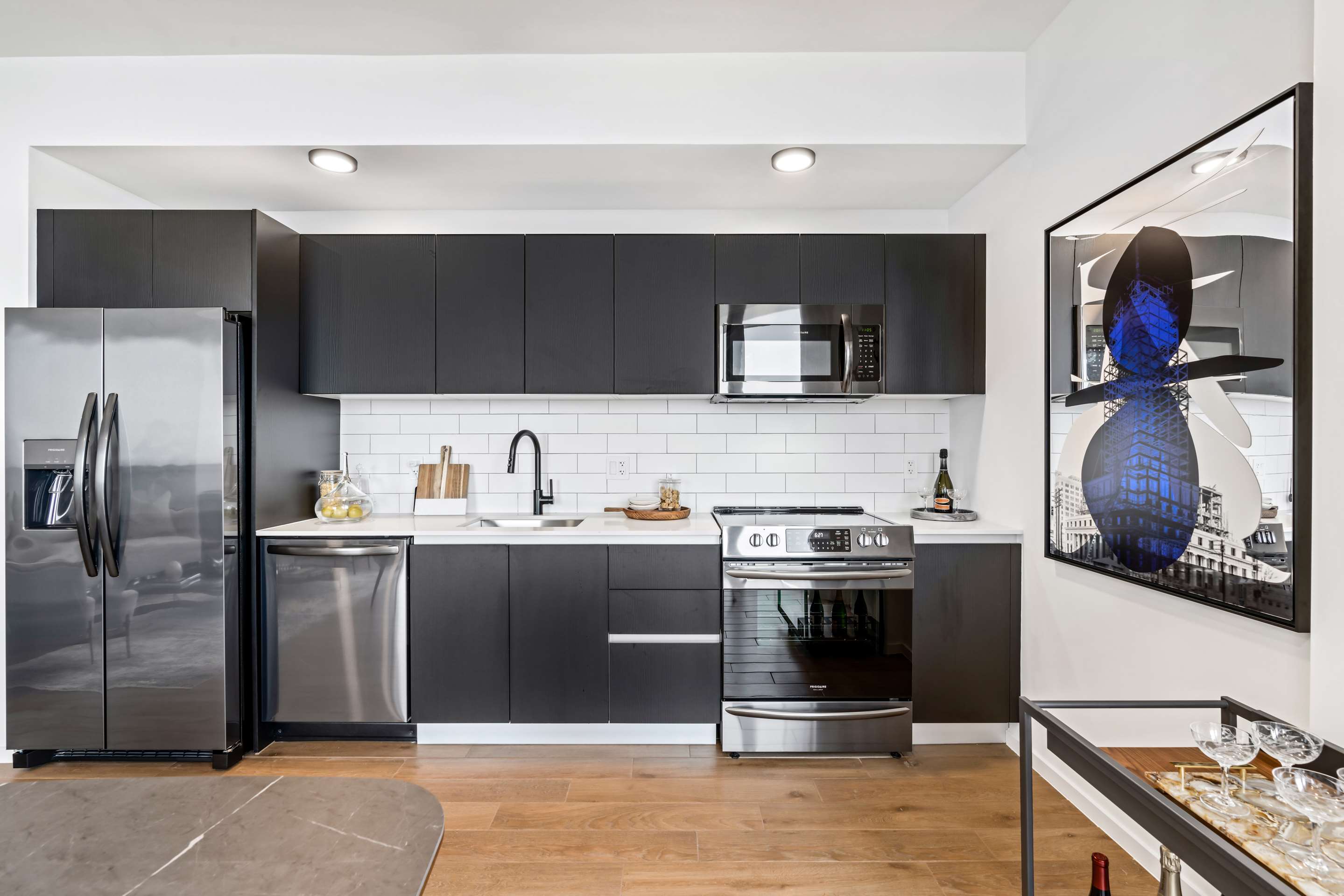 2KQO Kitchen
