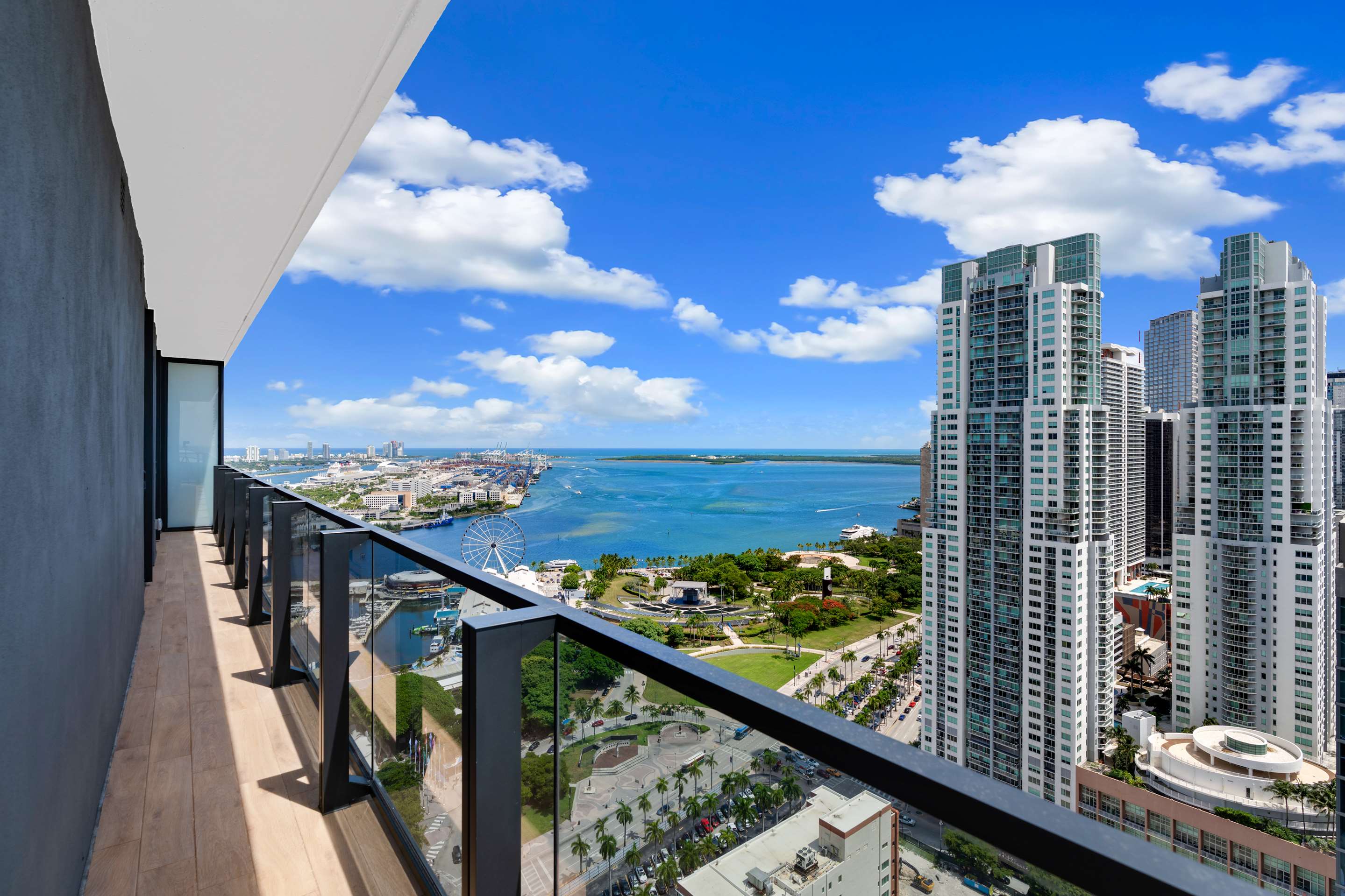 3BR View