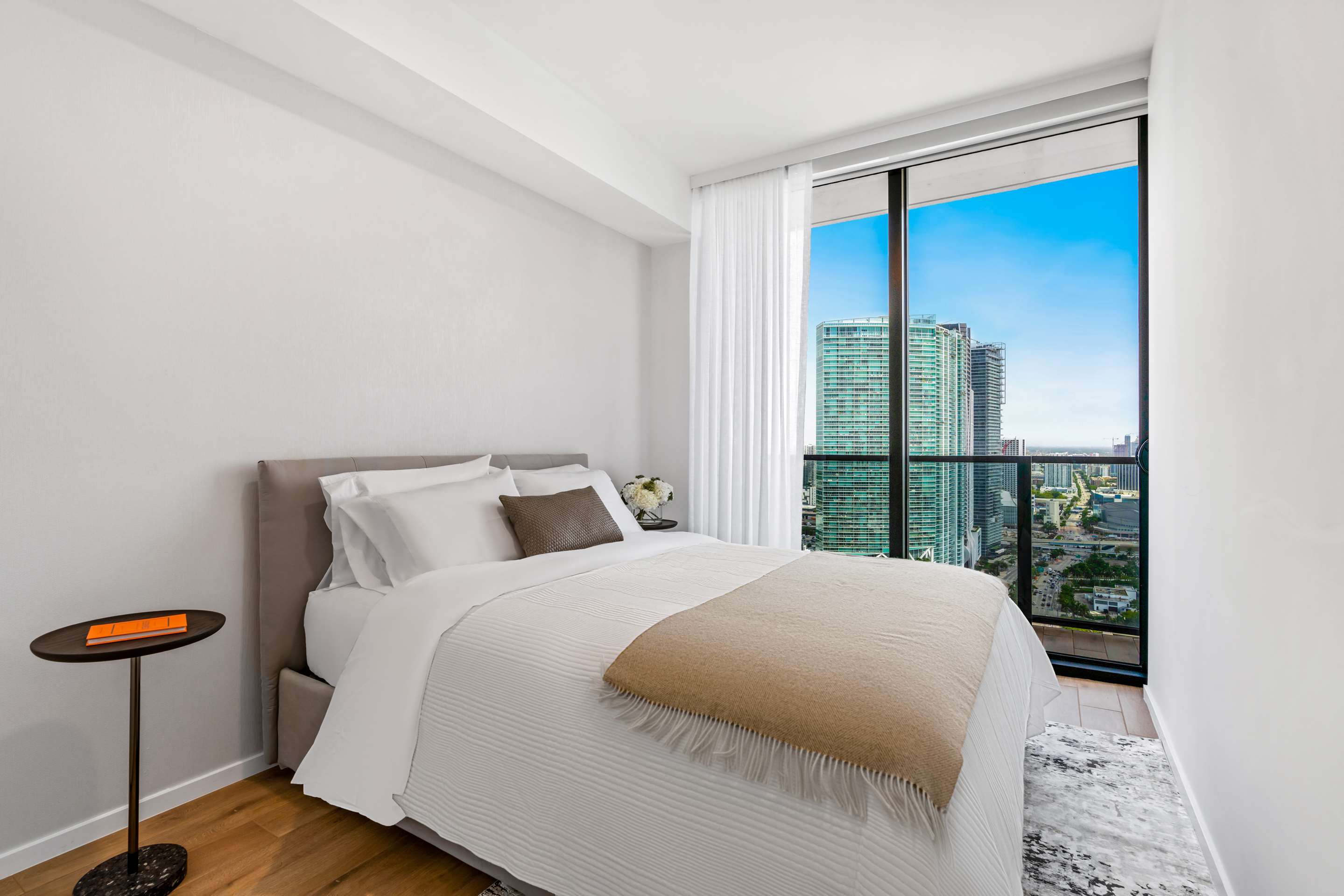 3BRO Bedroom