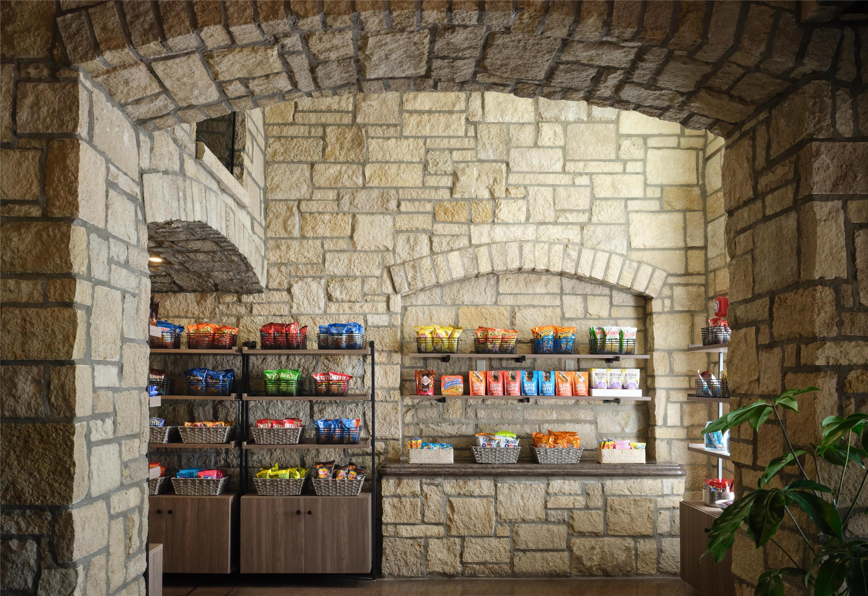 Restaurant | The Oread Lawrence, Tapestry Collection by Hilton