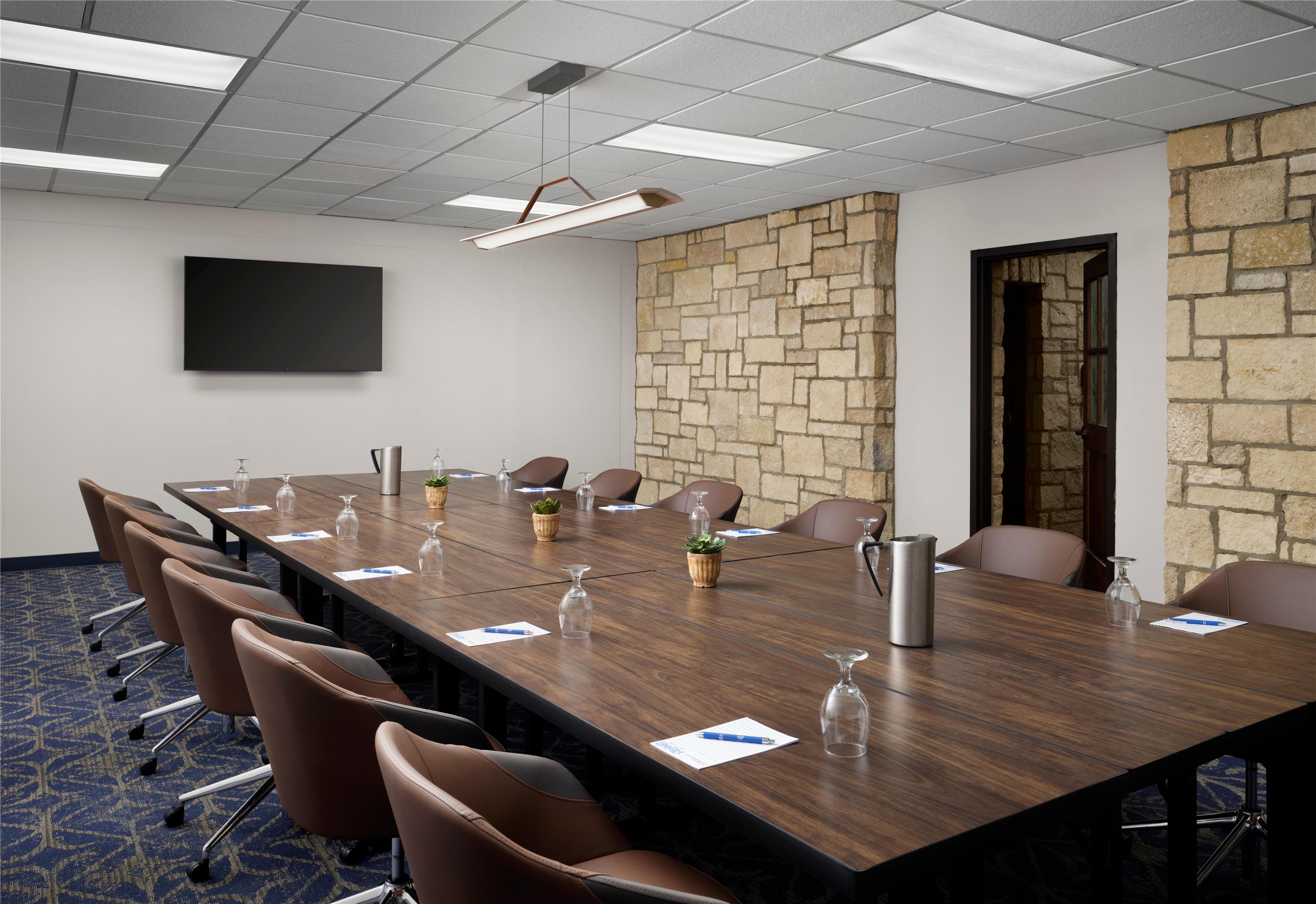 Meeting Room | The Oread Lawrence, Tapestry Collection by Hilton