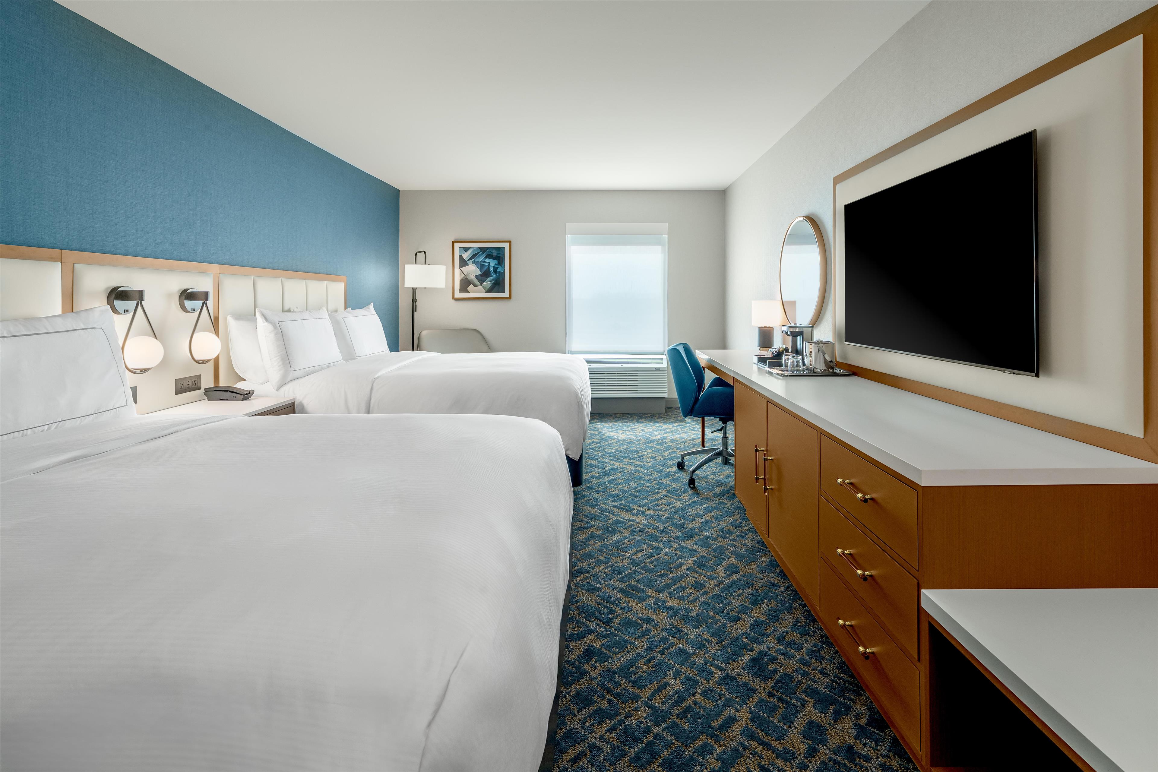 DoubleTree by Hilton Sioux City Room Type - 2 QUEEN MOBIL ACCESS TUB