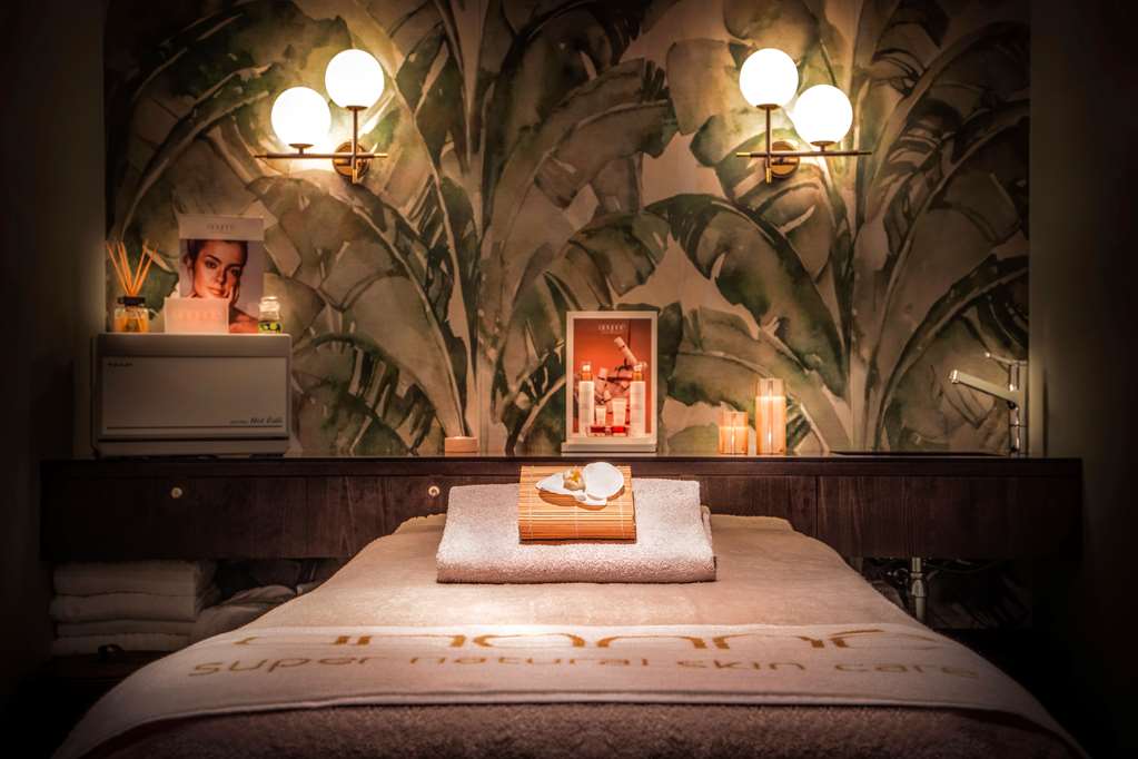 HOTEL BRISTOL GENEVE - Photo 34