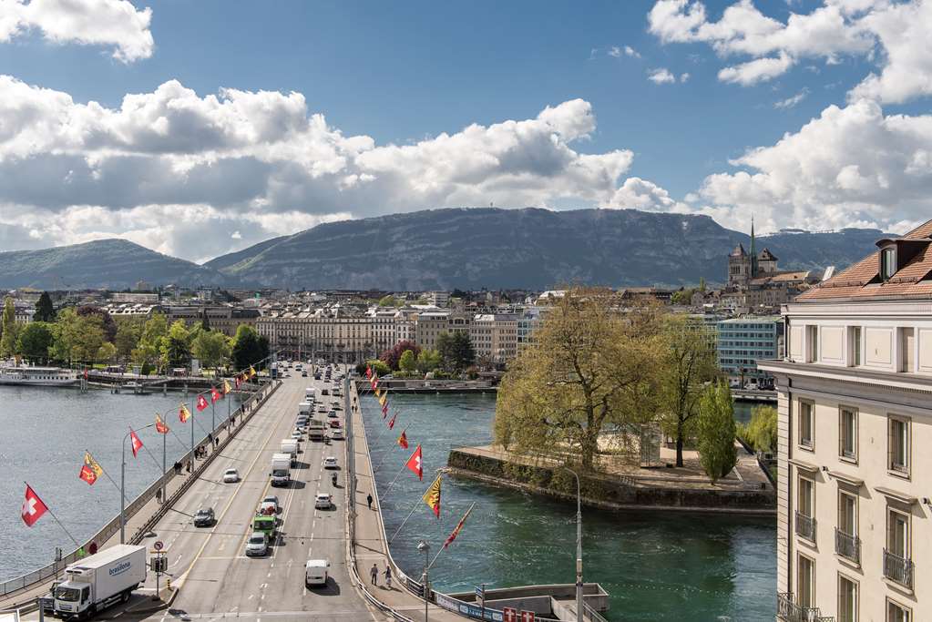 HOTEL BRISTOL GENEVE - Photo 2
