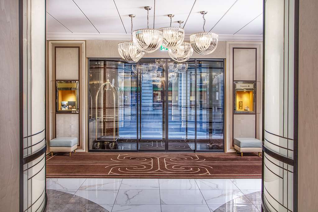 HOTEL BRISTOL GENEVE - Photo 4