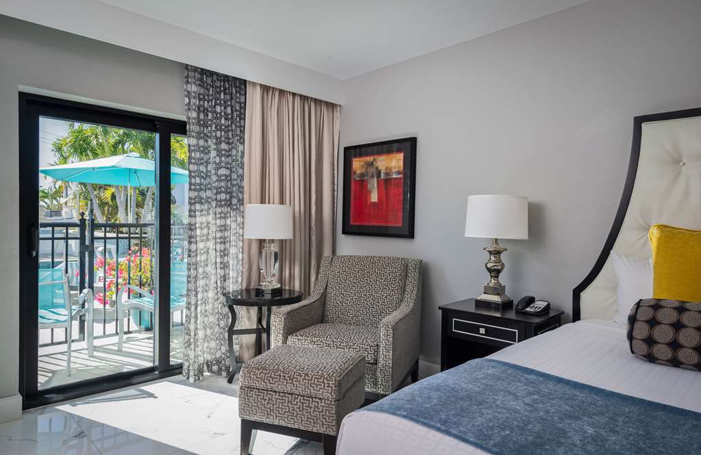 Bayfront Inn 5th Ave Naples Downtown Hotel
