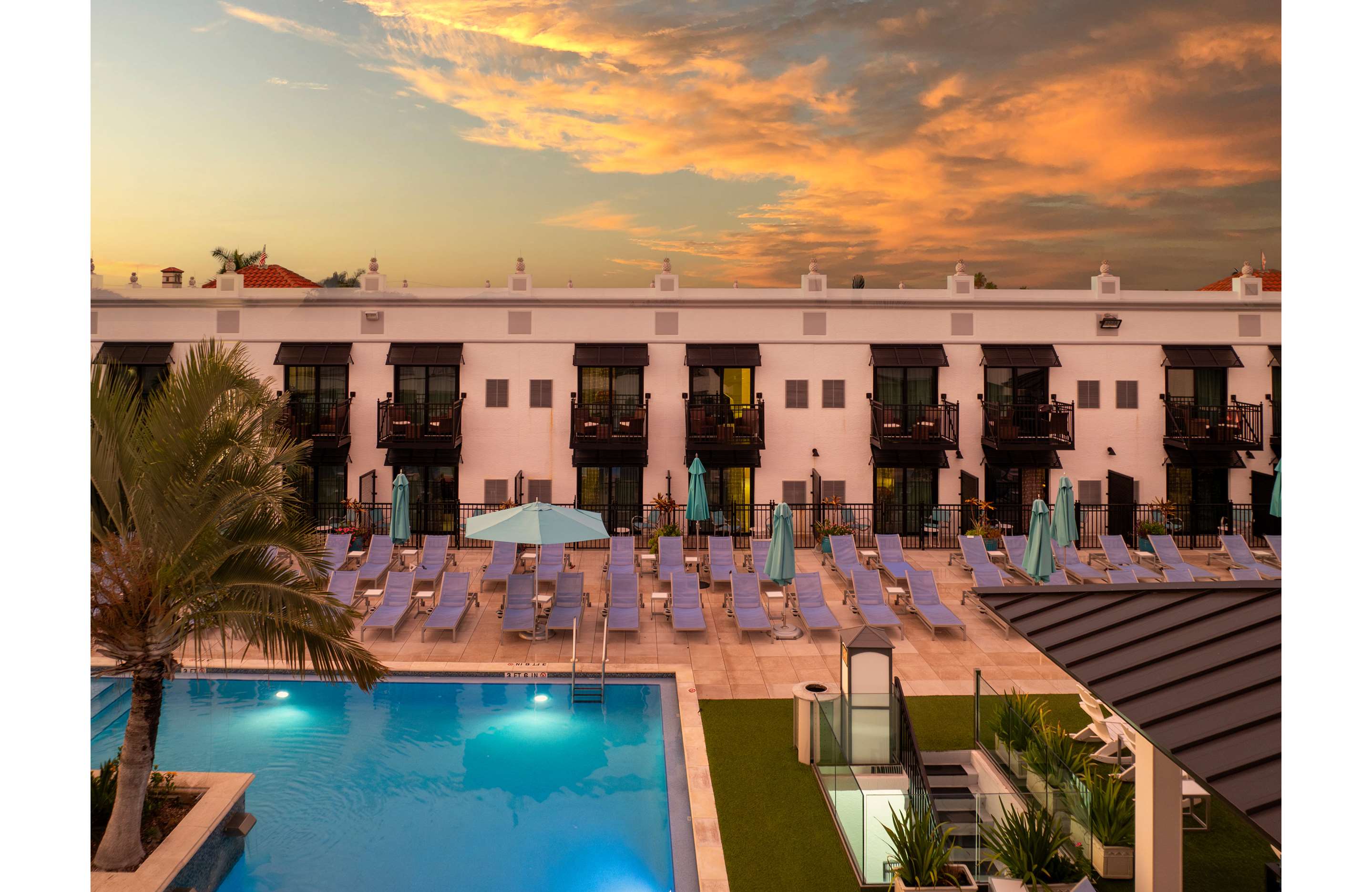 Inn on Fifth pool area | Inn on Fifth