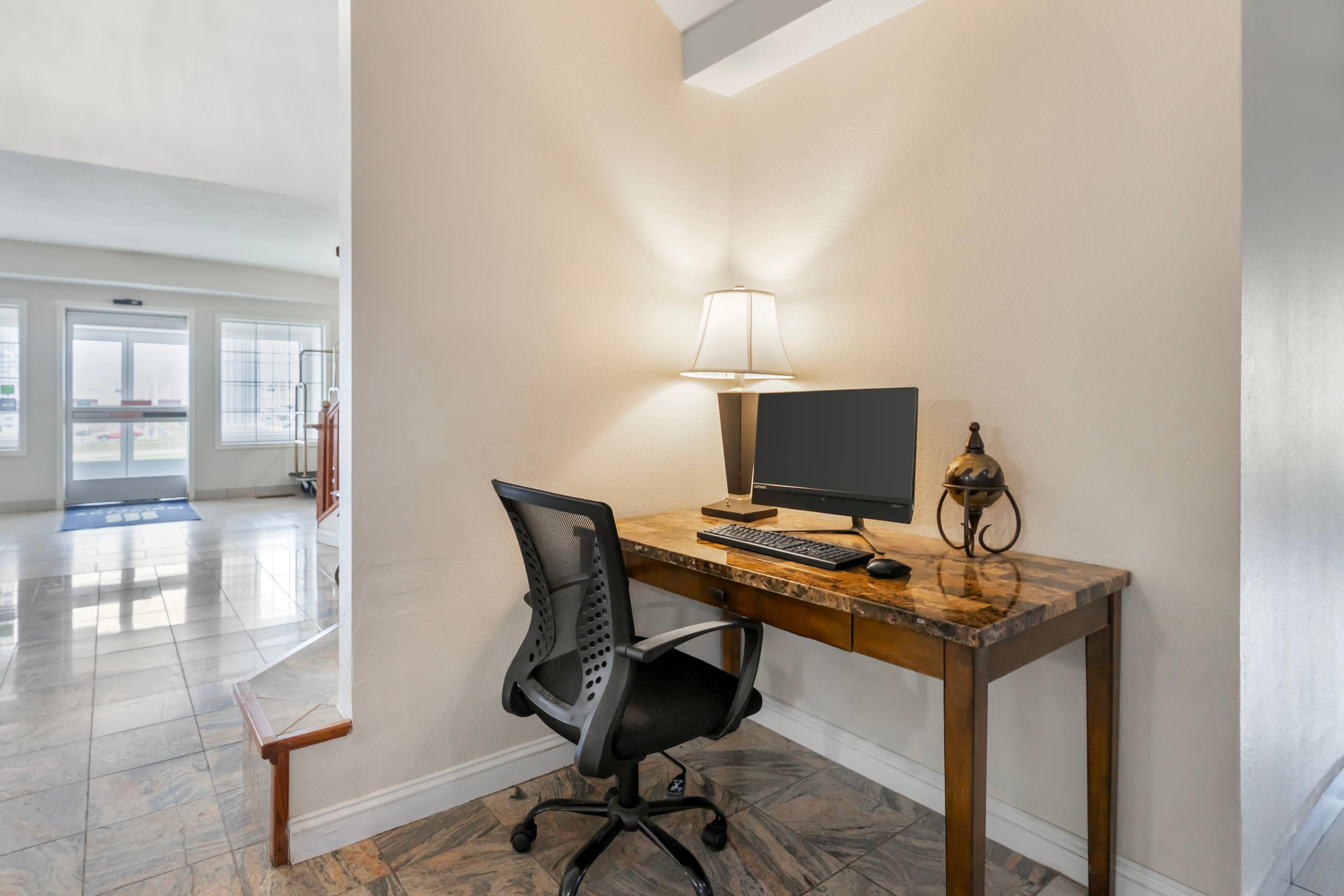Computer in the lobby | MainStay Suites Madison Airport