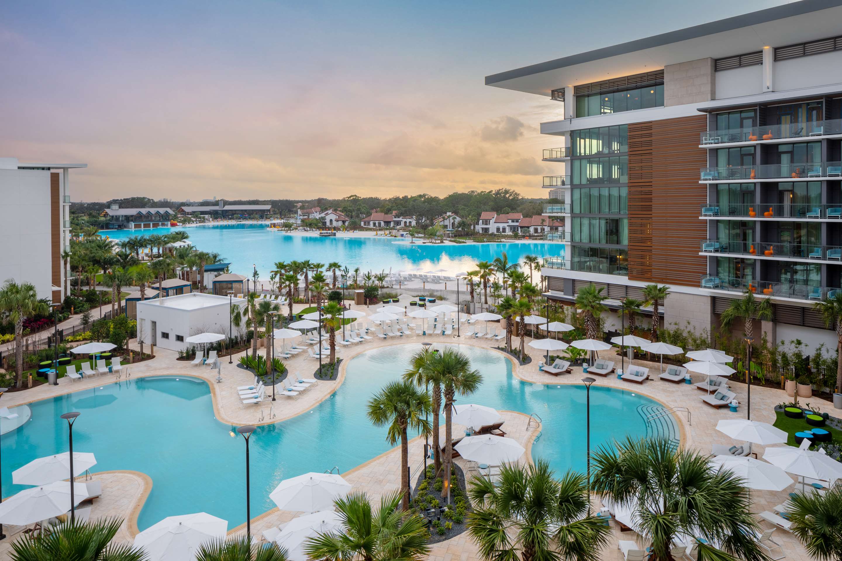 Pool | Conrad Orlando