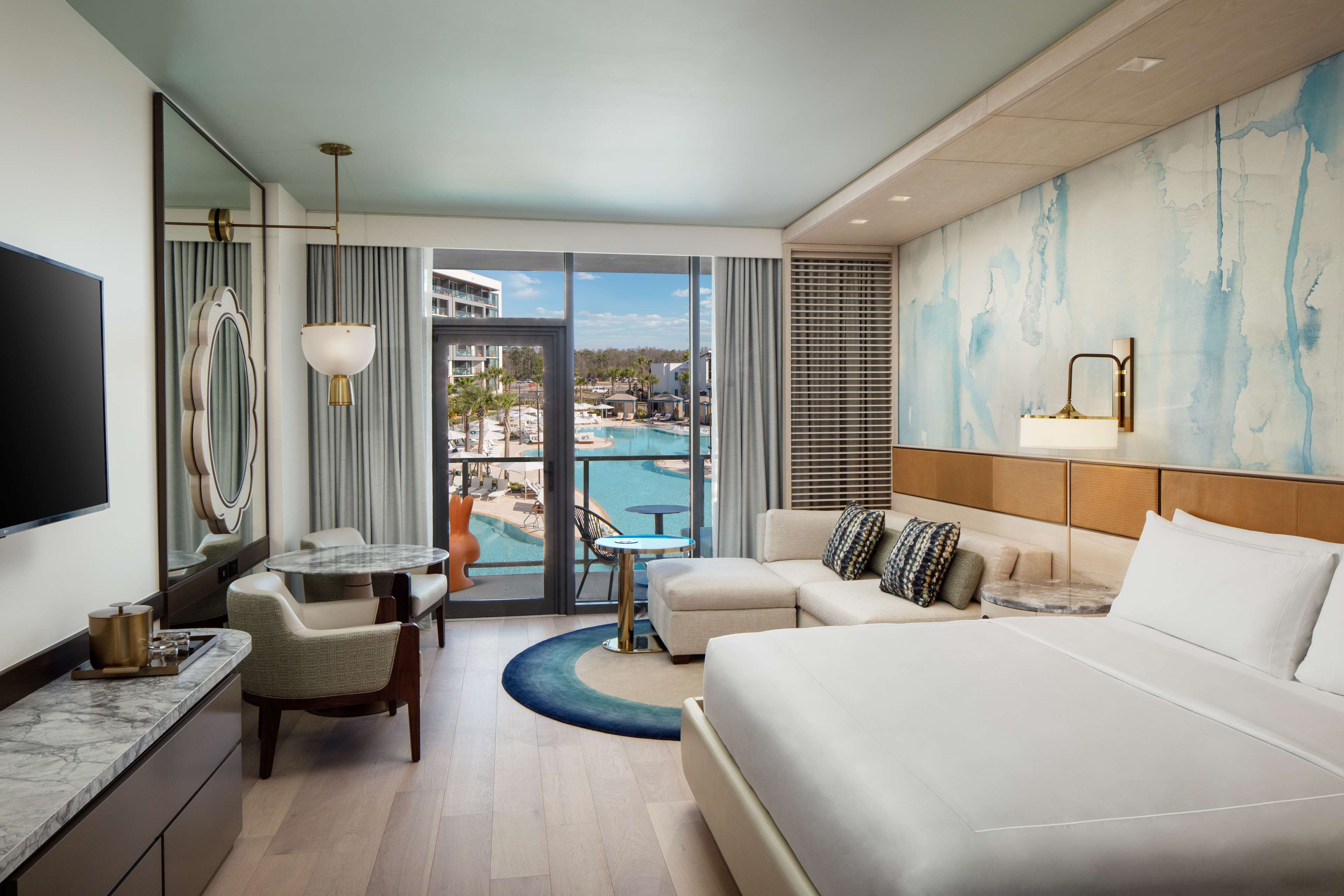 Conrad Orlando Room Type - POOL VW KING WITH BALCONY