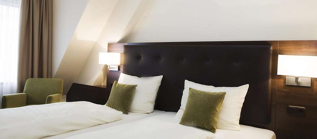 Ringhotel Nassau-Oranien-guestroom-Guest Room,On-Site.jpg