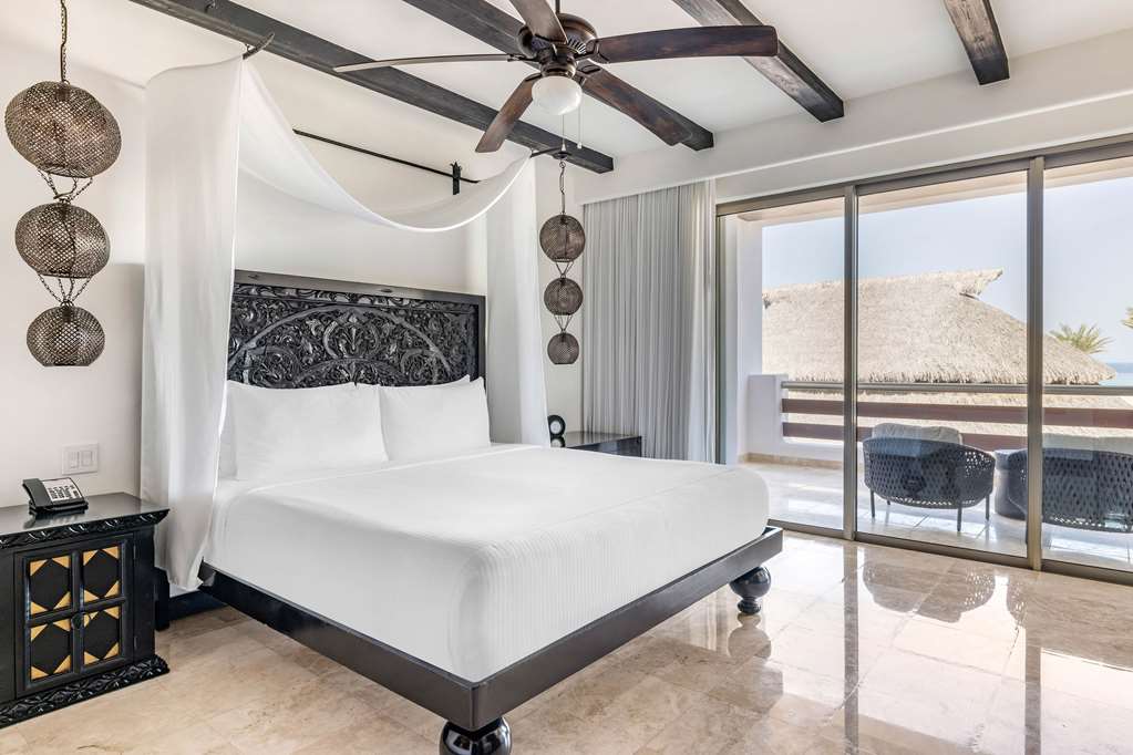 Hilton Vacation Club Cabo Azul Los Cabos - Tap to explore photos