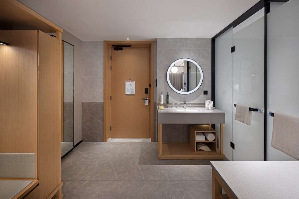 Hilton Garden Inn Zigong High-Tech Zone Room Type - KING ACCESSIBLE ROOM
