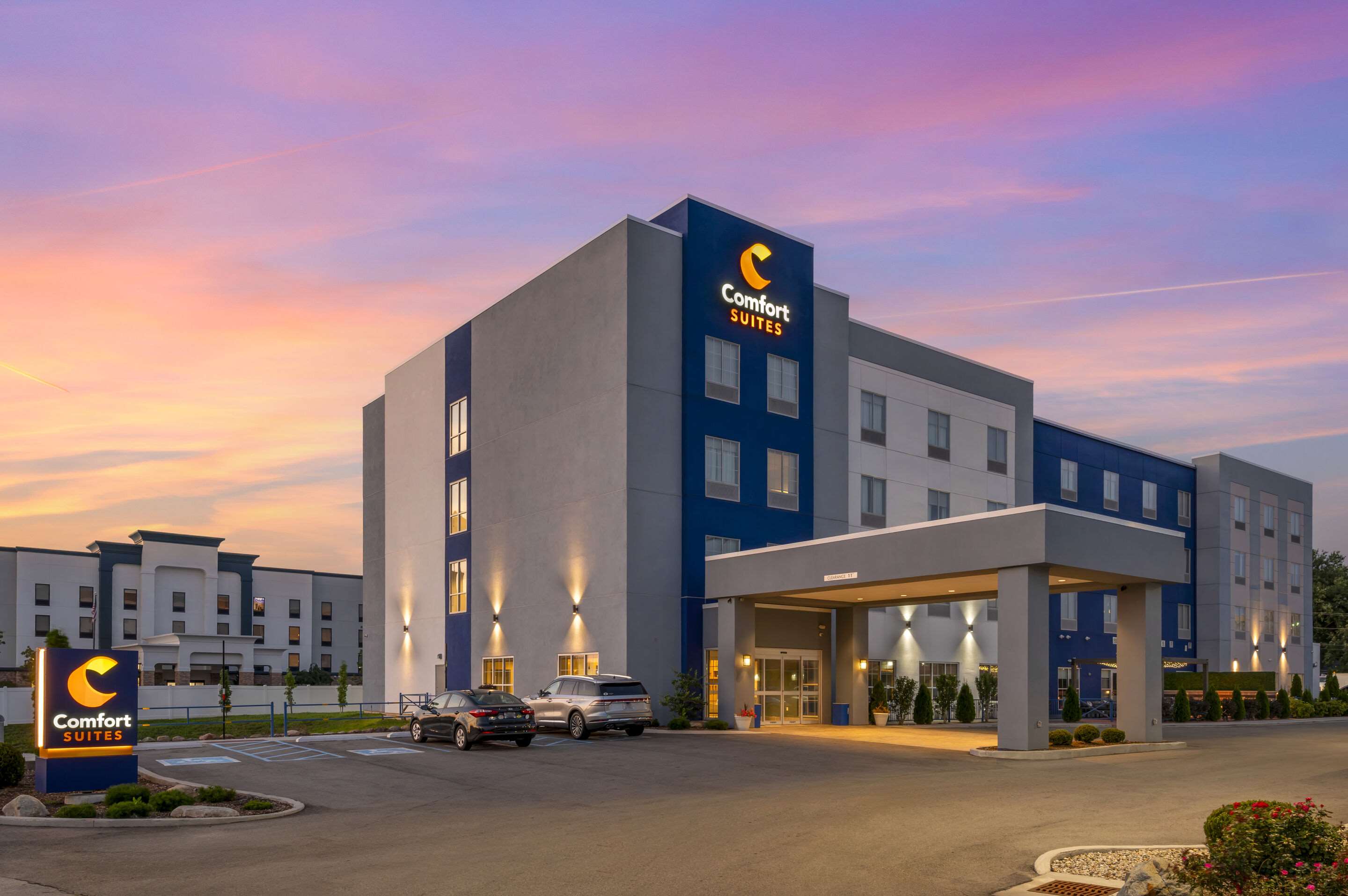 Twilight | Comfort Suites