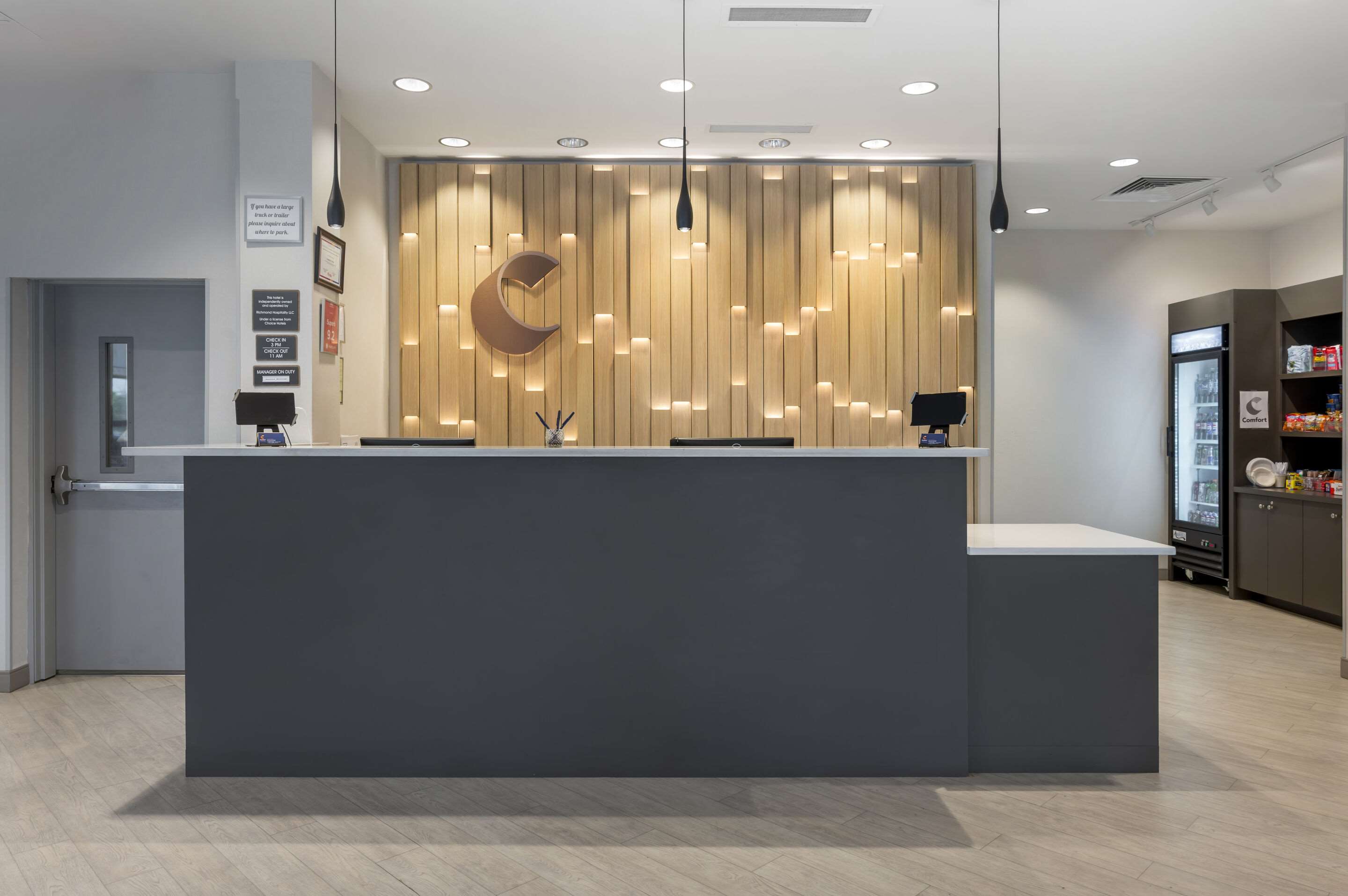 Hotel lobby | Comfort Suites